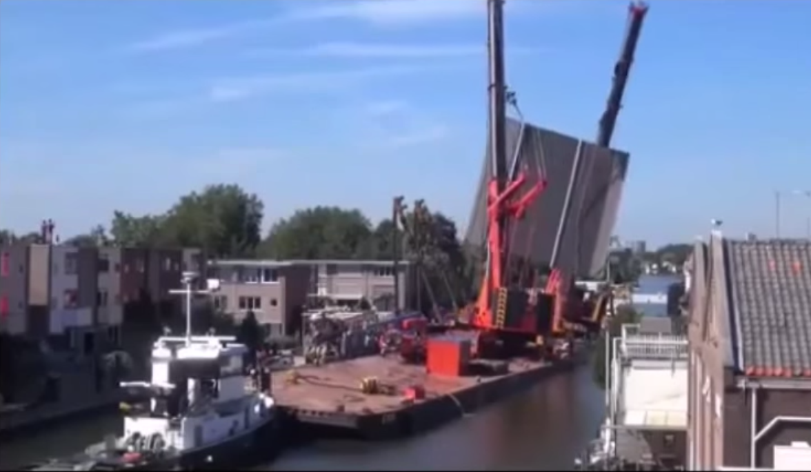 holland-crane-collapse