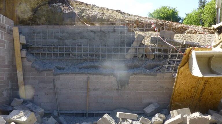 Construction worker dies in wall collapse