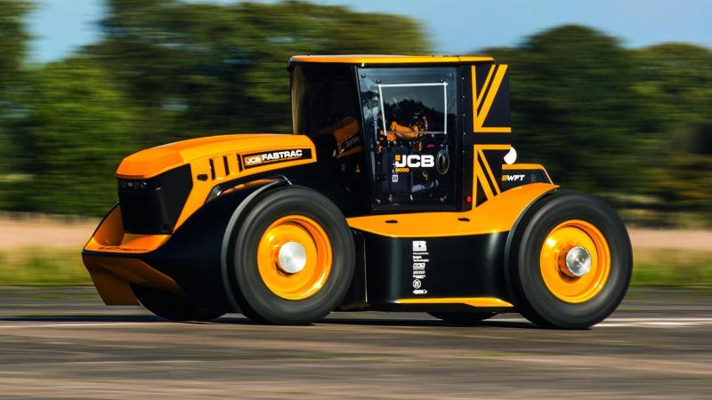JCB makes new world record with fastest tractor in the world (Video)