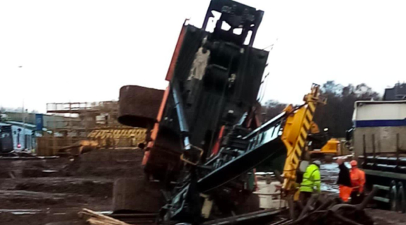 A pilling ring has toppled over on a site in Renfrewshire and work has been suspended while the indecent is being investigated.